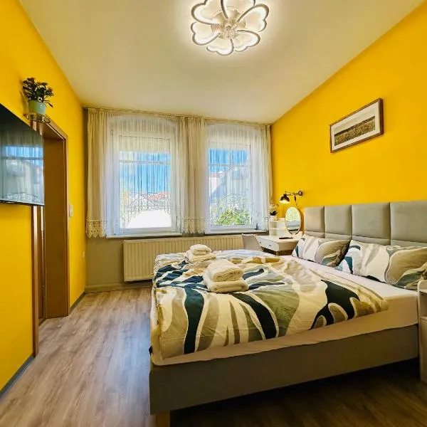 Urlaub-& Bussinesswohnung in Döblen 01, отель в городе Дёбельн