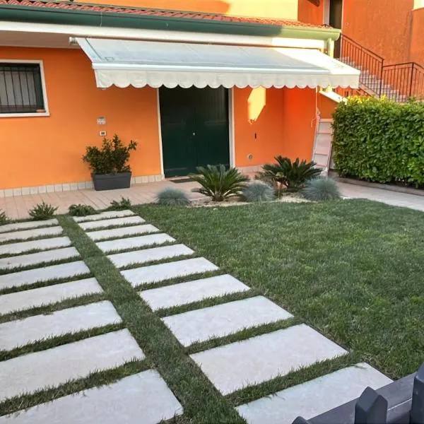 Caorle Villaggio & piscina, hotell i Caorle