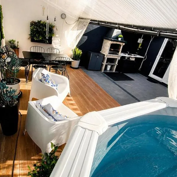 Arrábida Cozy House، فندق في بالميلا