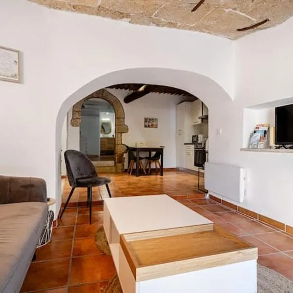 Studio 40m2 au cœur du village – hotel w mieście Cornillon-Confoux