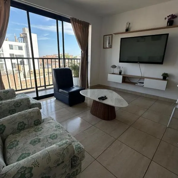 Lindo Departamento con Terraza Vista al Mar, hotel v mestu Pimentel