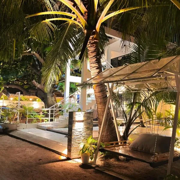 Oceana Surf Maldives - Kudahuvadhoo Island Surf Retreat, hotel u gradu Kudahuvadhoo