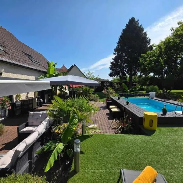 Les Epinettes chambres d'hôtes, hotel a Crèvecoeur-le-Grand