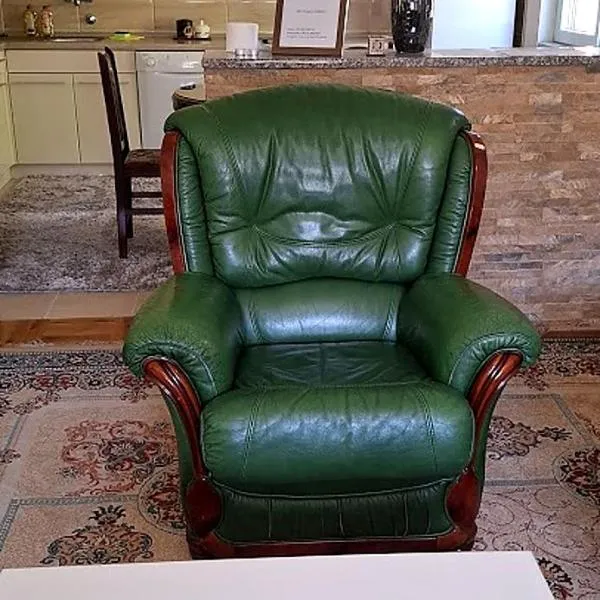 Modern Spacious ViS Raska Apartment! 5min Cafes、Raškaのホテル