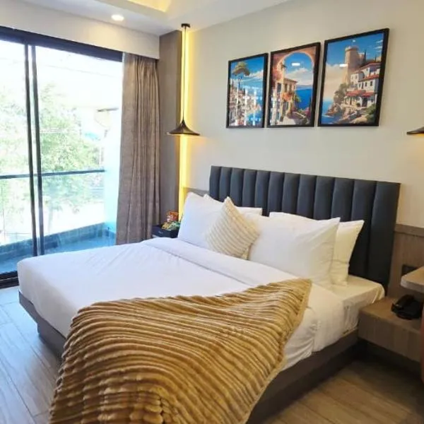 Saltstayz Premier Millennium City Centre، فندق في جورجاون