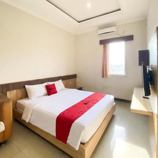 RedDoorz at Berau Plaza Tanjung Redeb, hotel em Tanjungredep