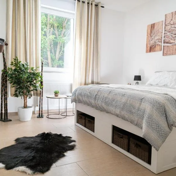 Beautiful Apartment in town centre for TLA TDY TLF, hotelli kohteessa Landstuhl