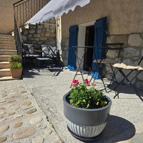 Aurelia Verdon, hotel en Angles