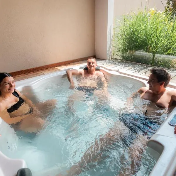 Brit Hotel, Spa & Restaurant - Colmar Est, hotelli kohteessa Bischwihr