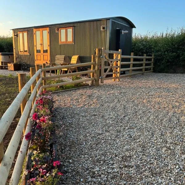 Harriets Hideaway - hot tub and views – hotel w mieście East Worlington