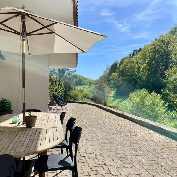 Odw homes - Wohnung im Landhaus mit Terrasse, hotel sa Trösel
