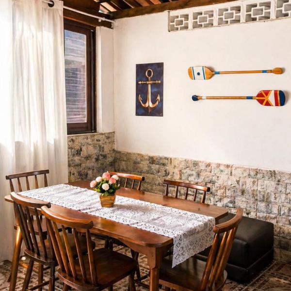 Casa Rustica em Búzios 600mt do centro, com churrasqueira e Garagem