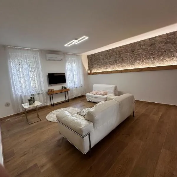 Cascina Cremasca parco di Nina Nuova Struttura، فندق في كريما