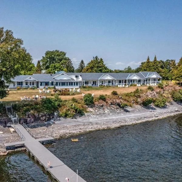 Shore Acres Inn and Restaurant، فندق في North Hero