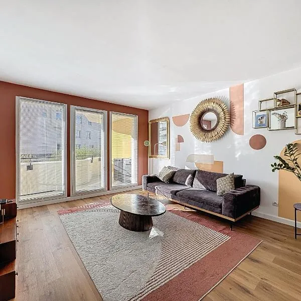 Appartement cosy avec balcon et parking, Hotel in Saint-Germain-en-Laye