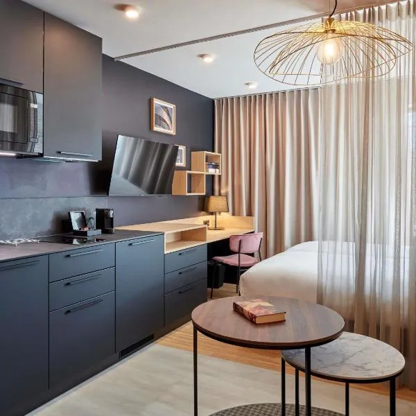 Aparthotel Adagio Stuttgart NeckarPark: Stuttgart'ta bir otel