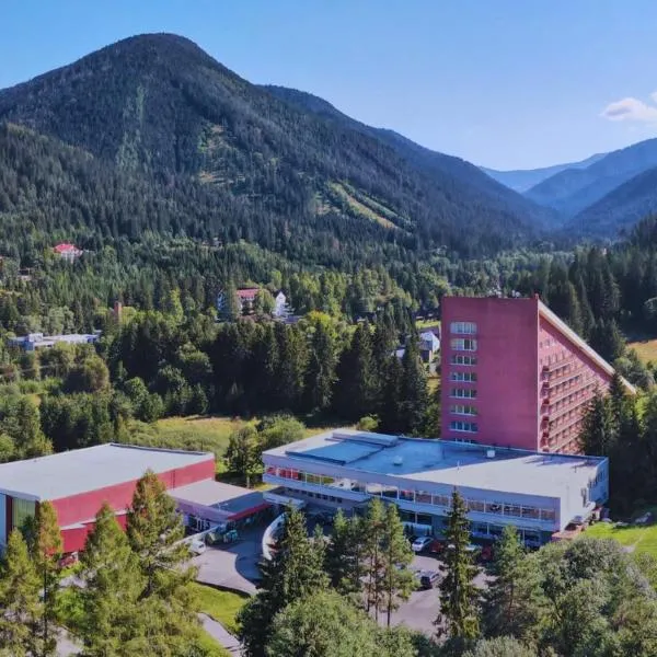 Hotel SOREA MÁJ, hotel en Liptovský Ján