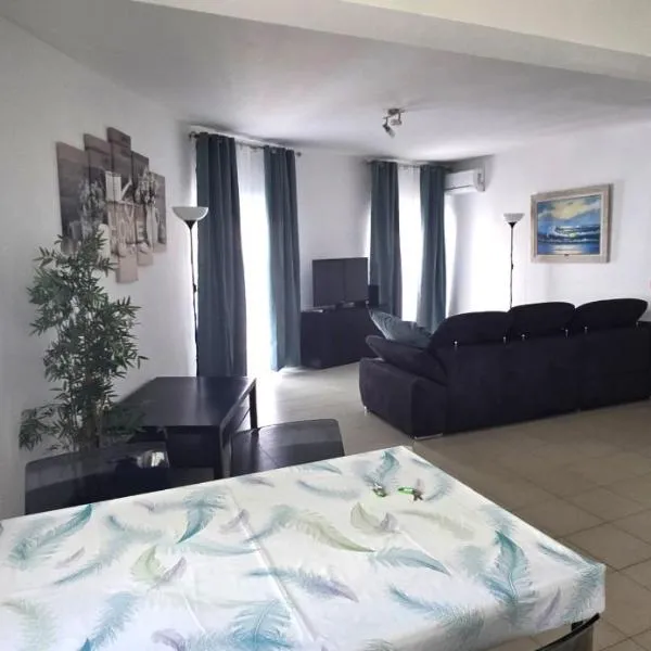 Historic Centre B - Albufeira, hotel u gradu Albufeira