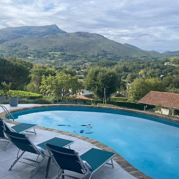 Guest house Maison Iratzean, hotel en Ascain