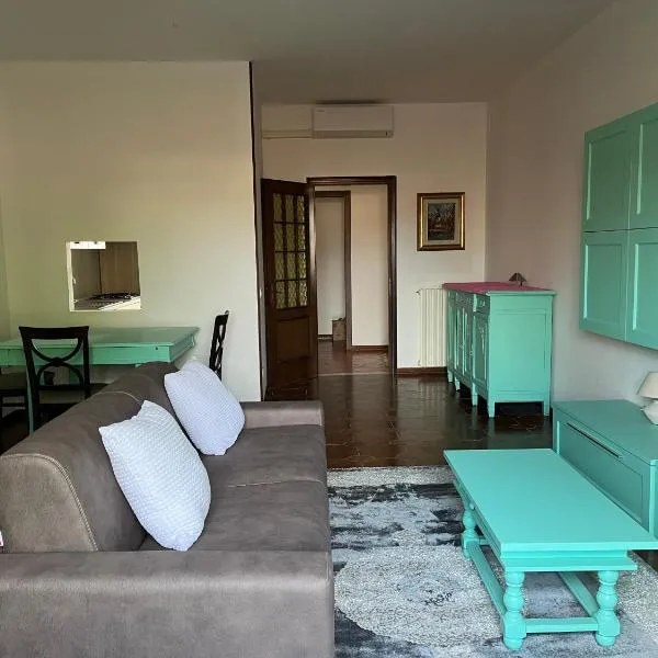 Casa Vacanze Leno, מלון בLeno
