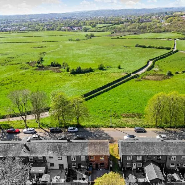 Viesnīca Panoramic Sunset Views - Ample Parking & Sleeps 5 pilsētā Heywood