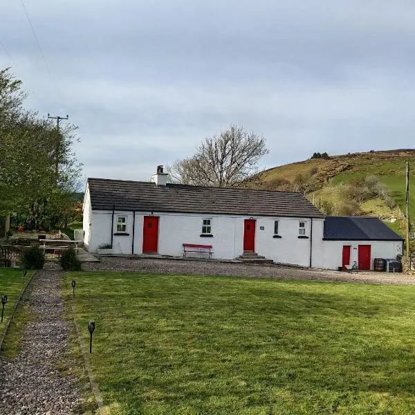 Ardagh Cottage Secluded in Glenshesk near Ballycastle, hotell sihtkohas Cape Castle