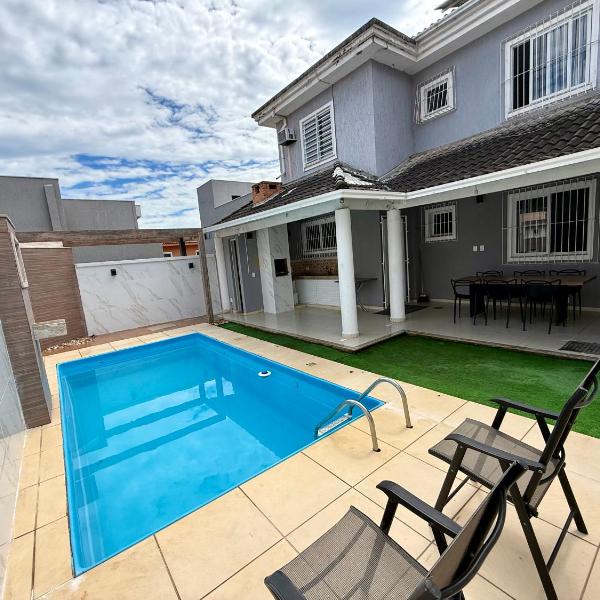 Casa grande com piscina e área gourmet