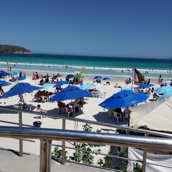 Apartamento 3 quartos 150mts da praia do forte