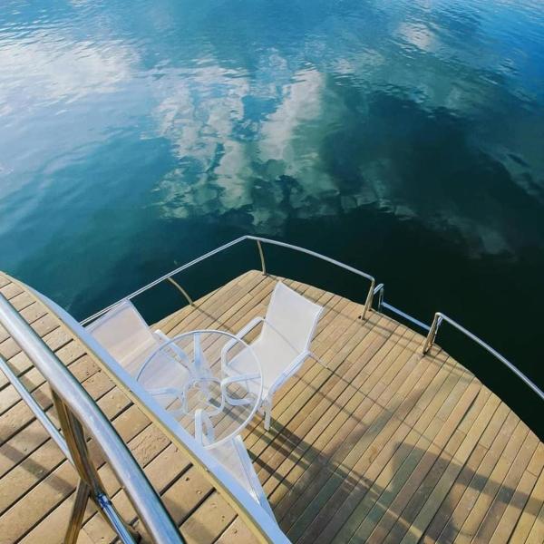 House Boat