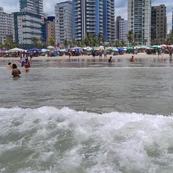 Pertinho da Praia2, Piscina, 2 Banheiros, 2 Dorm, 1 Suíte - Foto 5