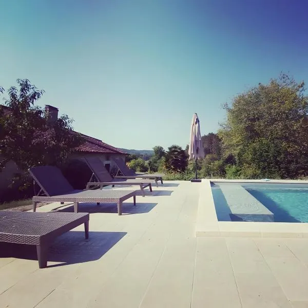 Les Jardins De La Beylie, хотел в Preyssac-dʼAgonac
