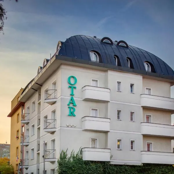 Hotel Otar: Vestec şehrinde bir otel