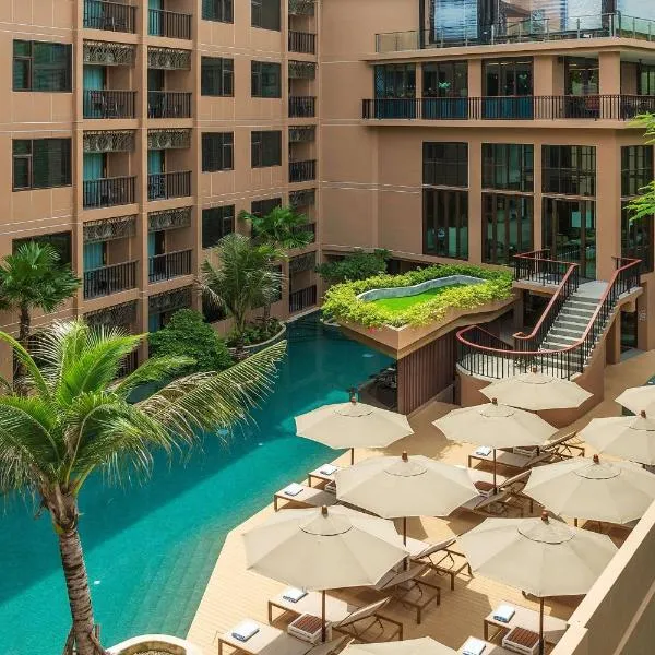 The Proud Karon Beach Phuket Trademark Collection By Wyndham, hotel in Karon Beach