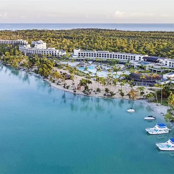 Zemi Miches Punta Cana All-Inclusive Resort, Curio by Hilton, hotel em Miches