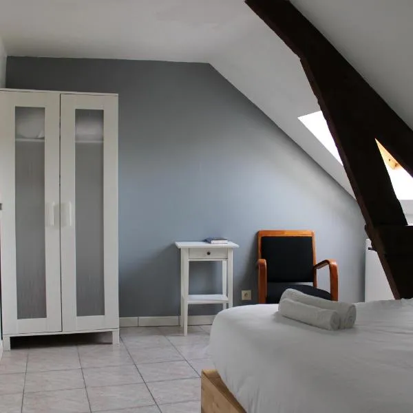 Domaine Des Piéris - Gîtes et Lodges, Hotel in Grandcamp-Maisy