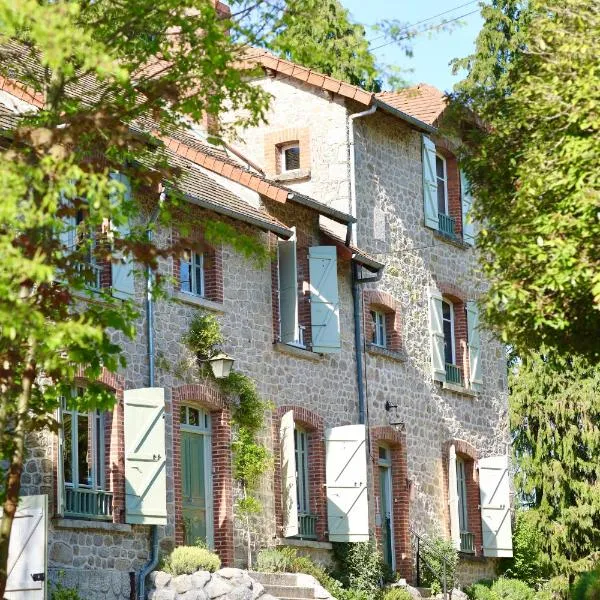 Bon Chez Nous، فندق في Saint-Amand-Jartoudeix