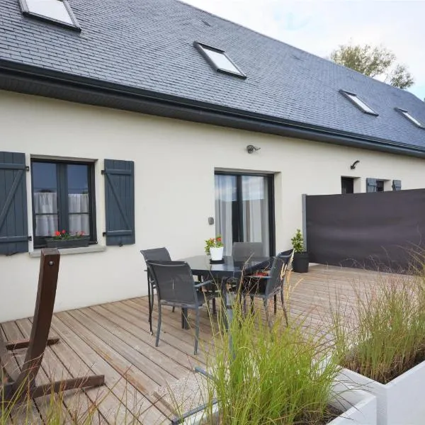 Le T'chot Pierre 1: Saint-Quentin-en-Tourmont şehrinde bir otel