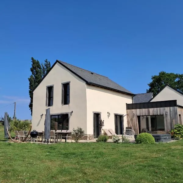 Au calme à la campagne - 6 pers - sans le spa et sans le billard, hotel in La Mézière