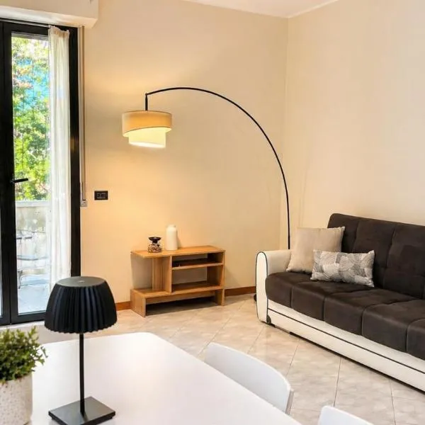 Casa vacanze Rimini parcheggio privato, hotel din Rimini