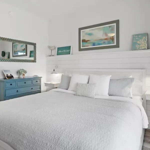 Bluehavenon30a-Between Rosemary & Alys Beach -Steps to Beach & Dining-Sleeps 3, hotell i Rosemary Beach