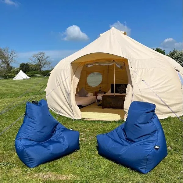 Premium Luxury Tent - Cheshire Countryside, hotel u gradu Church Minshull