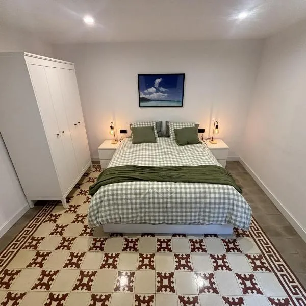 Apartamentos_Lovely_Rooms_Vic, hotel v destinácii Vic