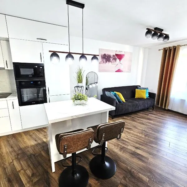 Concept Luxury, ξενοδοχείο σε Medias