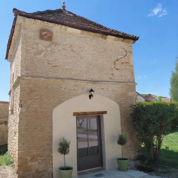 Le Pigeonnier de l'Envolée Champenoise, hotel in Longpré-le-Sec