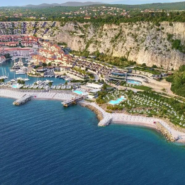 Tivoli Portopiccolo Sistiana Wellness Resort & Spa，西斯蒂亞納的飯店