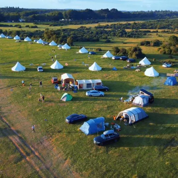 The Old Airfield Campsite, hotel in Bransgore
