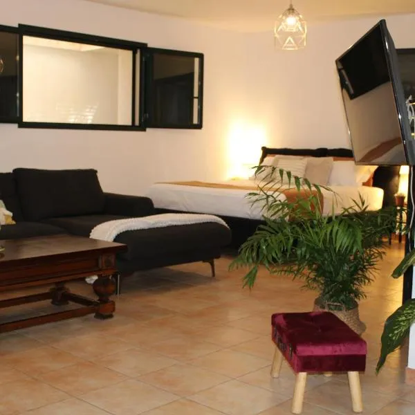 Canfora - Nuovissimo Appartamento in Salento, hotel em Erchie