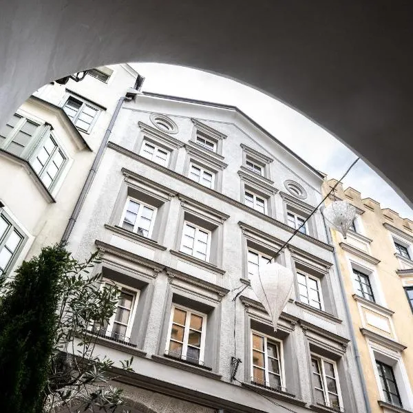 Odilia - Historic City Apartments - center of Brixen, Hotel in Brixen