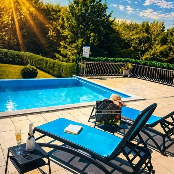Villa Heaven Green, hotell i Pazin