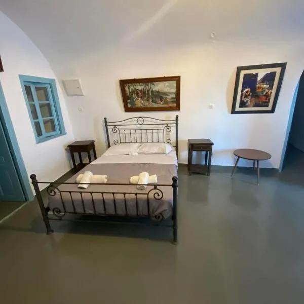 MY Grandmams house est 1821, hotel a Firostefani